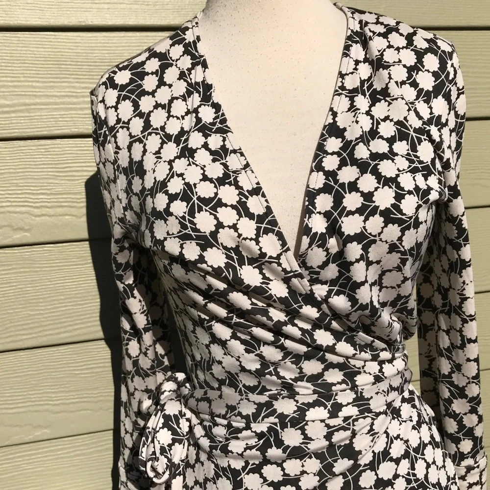 DIANE VON FURSTENBERG vintage wrap Julian DRESS 4 silk - Picture 5 of 5